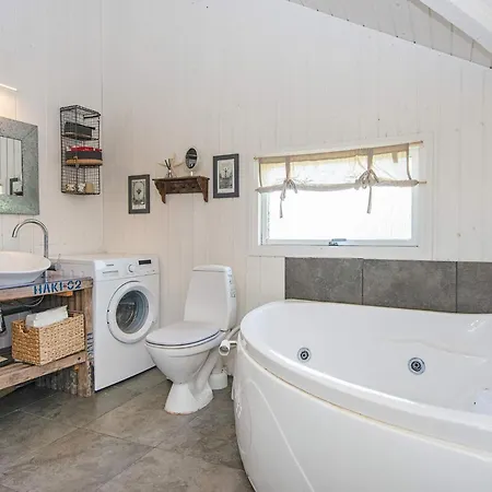 Forest Retreat In Bork Havn - By Traum Ferienhaus *