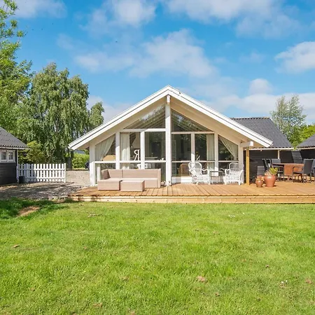 Forest Retreat In Bork Havn Hemmet