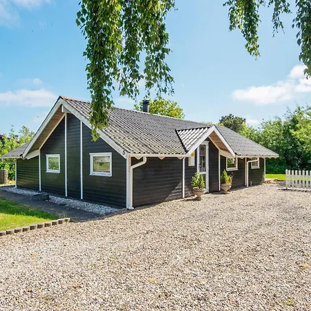 Forest Retreat In Bork Havn * Hemmet